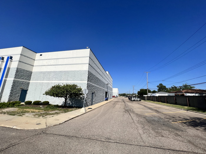 MJR Southgate Cinema 20 - July 9 2022 Photo (newer photo)